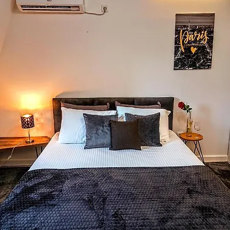 Apartment Lola City Center Belgrade